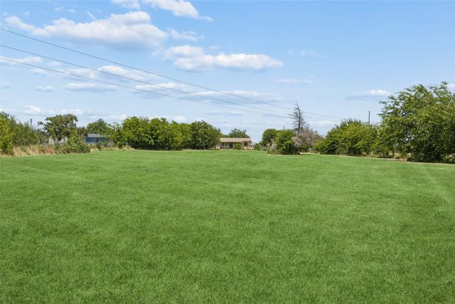 5701 Spring Street, Alvarado, TX 76009