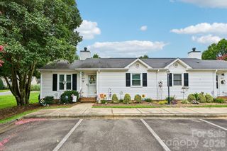 6042 Crape Myrtle Lane, Charlotte, NC 28216