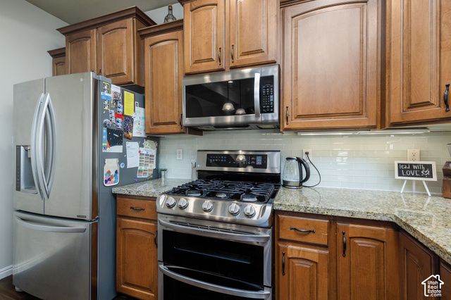 4542 W 5850 S, Hooper, UT 84315