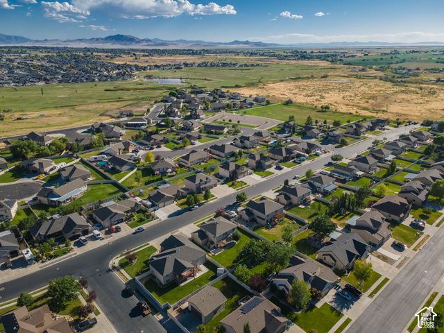 4542 W 5850 S, Hooper, UT 84315