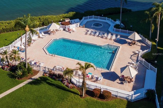 6269 PALMA DEL MAR BOULEVARD S 306, Tierra Verde, FL 33715