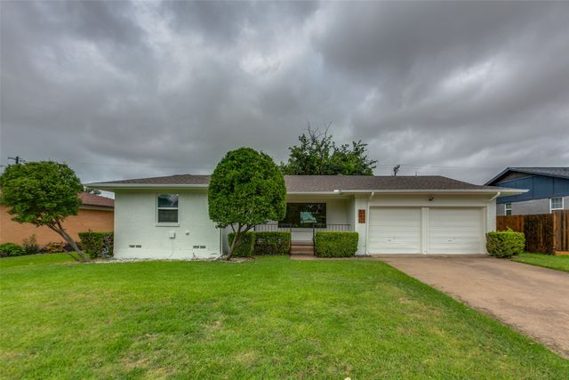 2413 Patricia Lane, Garland, TX 75041