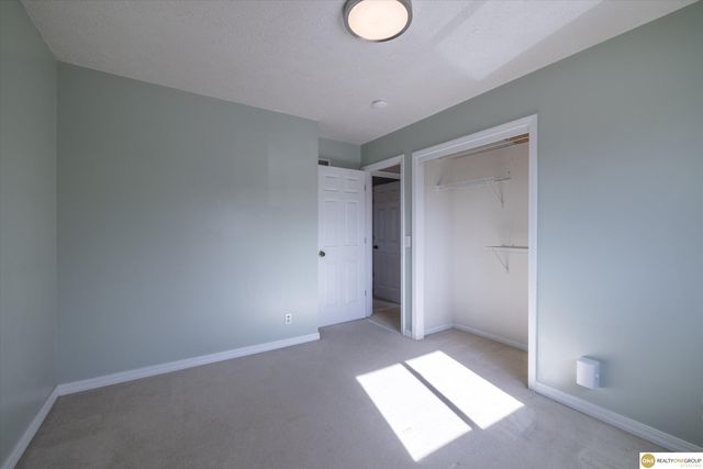 15526 Newell Street, Omaha, NE 68138