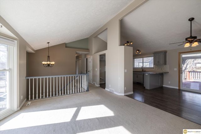 15526 Newell Street, Omaha, NE 68138