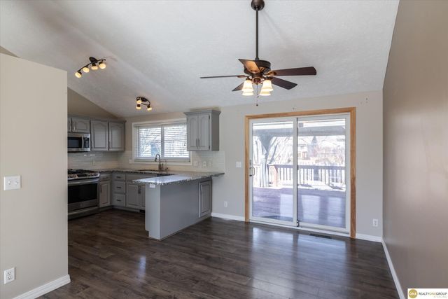 15526 Newell Street, Omaha, NE 68138