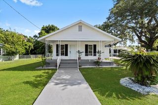 4112 E ELLICOTT STREET, Tampa, FL 33610