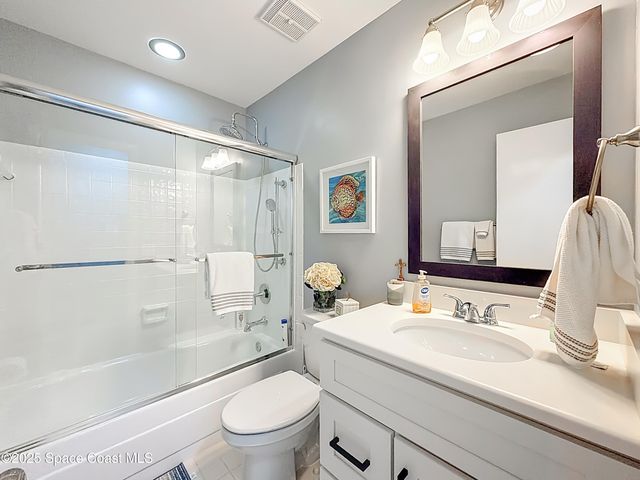 5040 Harmony Circle 108, Vero Beach, FL 32967