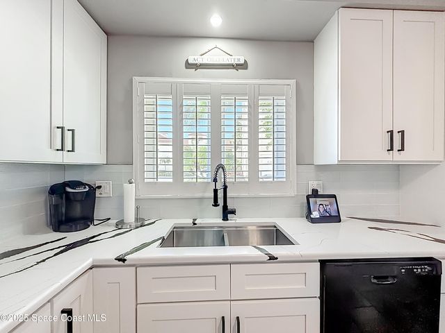 5040 Harmony Circle 108, Vero Beach, FL 32967