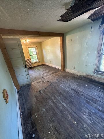 2961 Mckoon Avenue, Niagara Falls, NY 14305