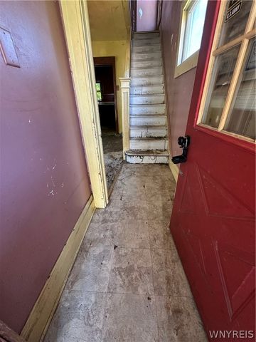 2961 Mckoon Avenue, Niagara Falls, NY 14305
