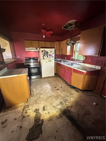 2961 Mckoon Avenue, Niagara Falls, NY 14305