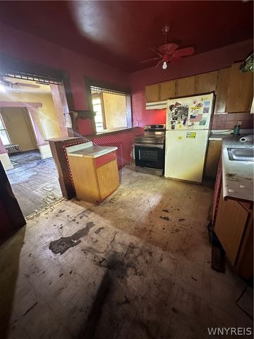 2961 Mckoon Avenue, Niagara Falls, NY 14305