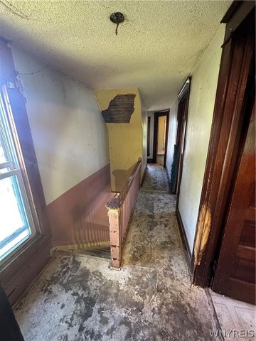 2961 Mckoon Avenue, Niagara Falls, NY 14305