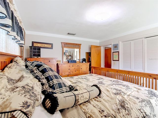 128 N LAKE FLORENCE DRIVE, Winter Haven, FL 33884