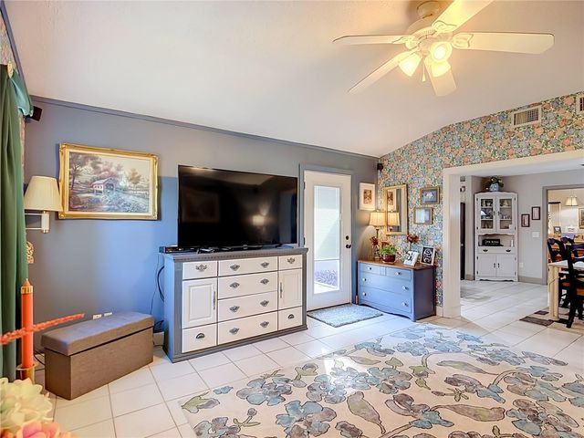 128 N LAKE FLORENCE DRIVE, Winter Haven, FL 33884