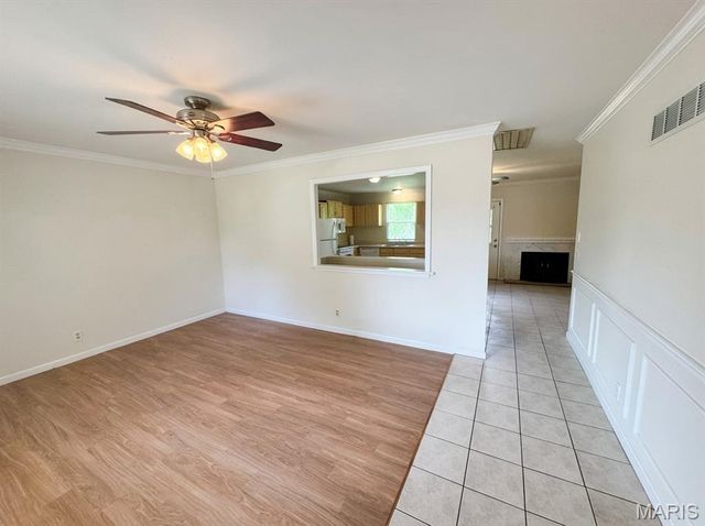 106 Jane Drive, St Peters, MO 63376