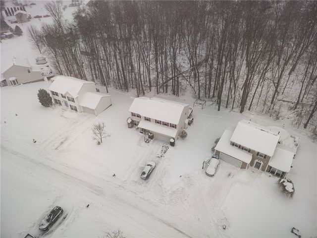 1045 Fawn Wood Drive, Webster, NY 14580