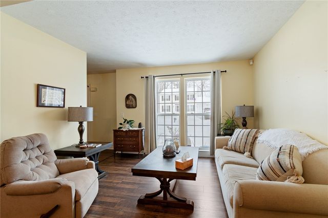 1045 Fawn Wood Drive, Webster, NY 14580