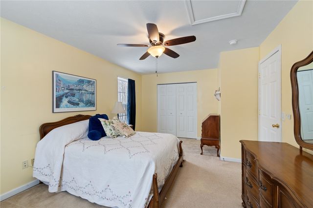 1045 Fawn Wood Drive, Webster, NY 14580