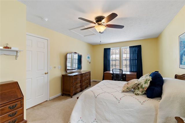 1045 Fawn Wood Drive, Webster, NY 14580