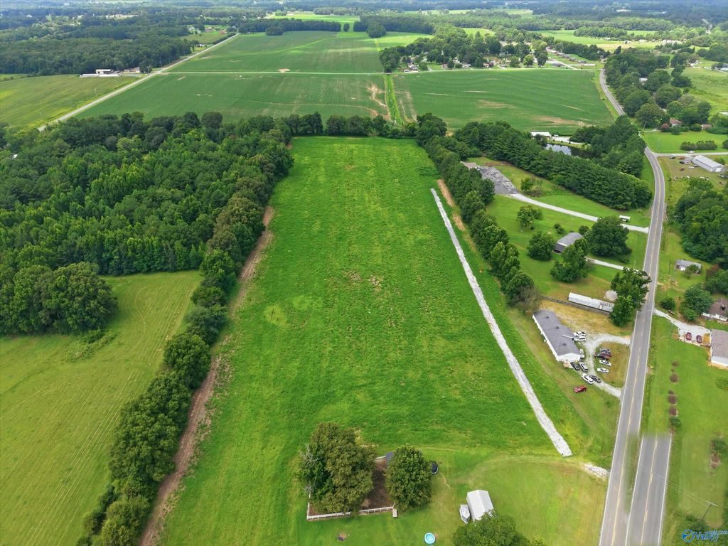 15503 Brownsferry Road, Athens, AL 35611