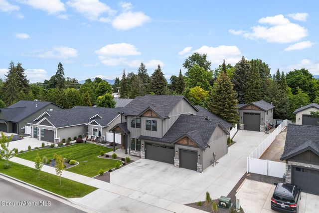 9116 N Raintree Ln, Hayden, ID 83835
