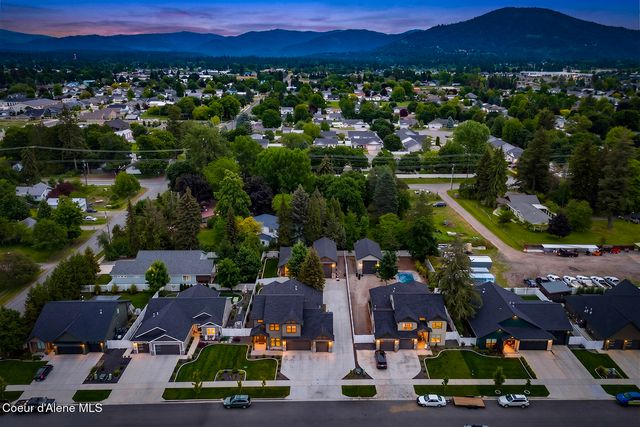 9116 N Raintree Ln, Hayden, ID 83835