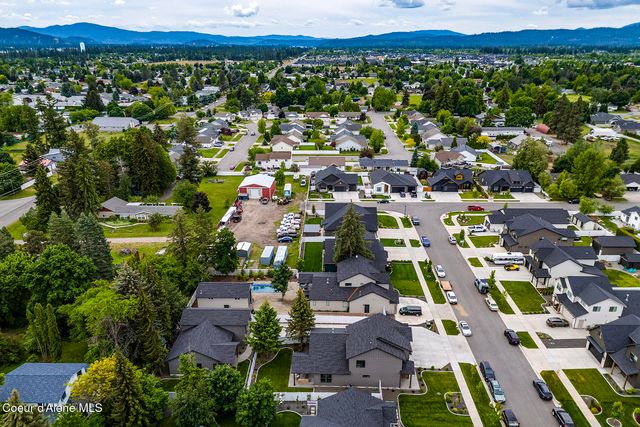 9116 N Raintree Ln, Hayden, ID 83835