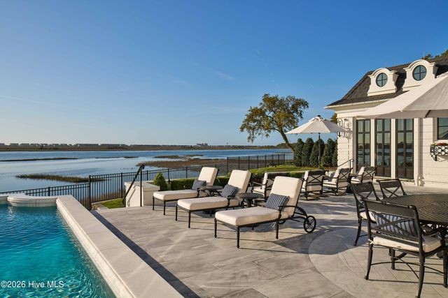 2316 Ocean Point Drive, Wilmington, NC 28405