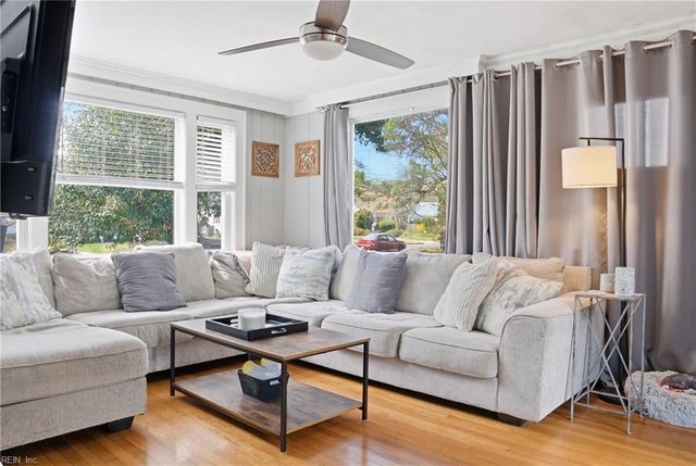 156 Sir Oliver RD, Norfolk, VA 23505