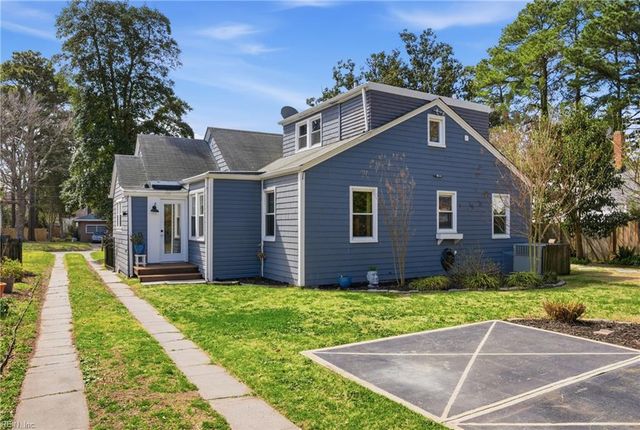 156 Sir Oliver RD, Norfolk, VA 23505