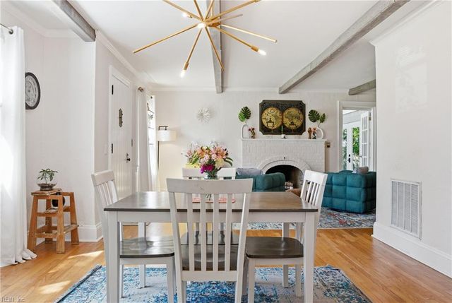 156 Sir Oliver RD, Norfolk, VA 23505