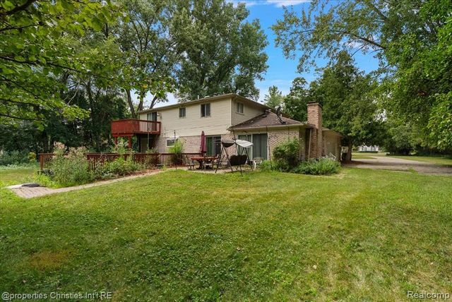 1569 Orchard Lane, Bloomfield Hills, MI 48301