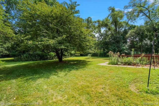 1569 Orchard Lane, Bloomfield Hills, MI 48301