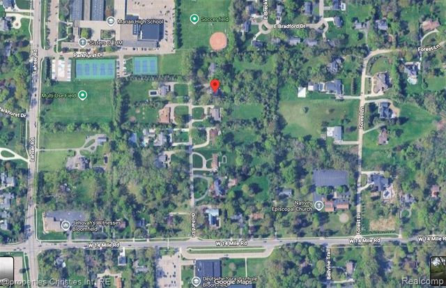 1569 Orchard Lane, Bloomfield Hills, MI 48301