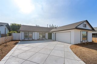 23832 La Rosa, Lake Forest, CA 92630