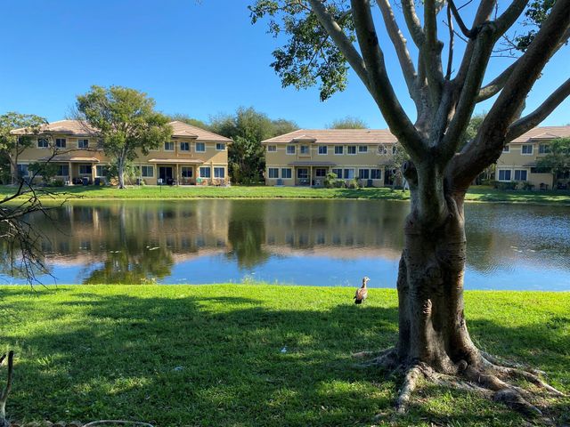 4366 Berkshire Wharf Drive, Lake Worth, FL 33461