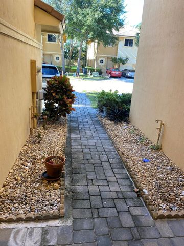 4366 Berkshire Wharf Drive, Lake Worth, FL 33461