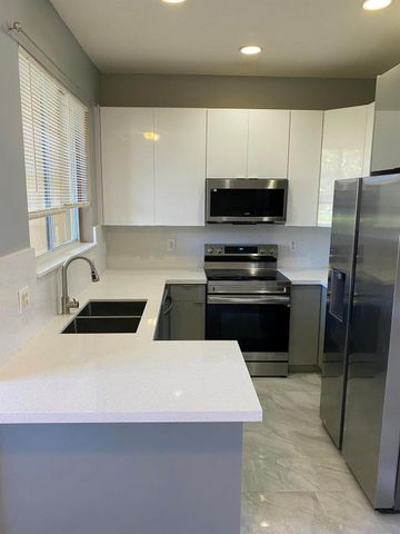 4366 Berkshire Wharf Drive, Lake Worth, FL 33461