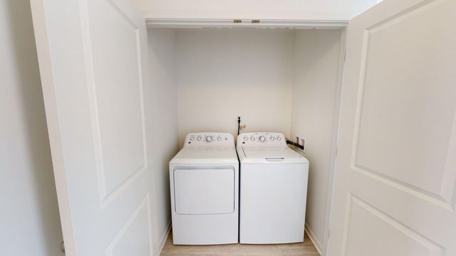 2713 Bristol Ridge Drive, Ann Arbor, MI 48105