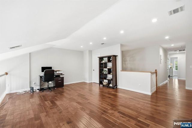 281 Riverwalk Way 160, Clifton, NJ 07014