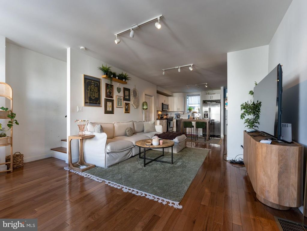 1431 N HOWARD ST, PHILADELPHIA, PA 19122 — photo 3
