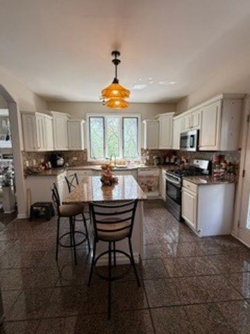 3811 River Road, Hazel Crest, IL 60429
