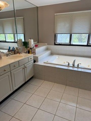 3811 River Road, Hazel Crest, IL 60429