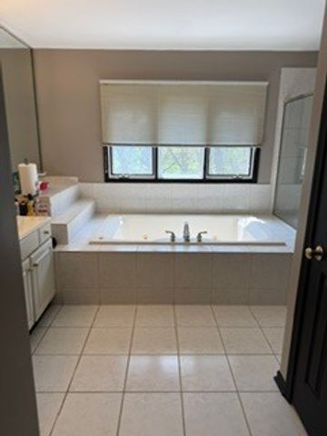 3811 River Road, Hazel Crest, IL 60429