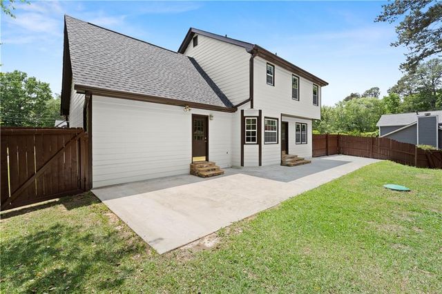 1020 Forest Park Lane, Suwanee, GA 30024