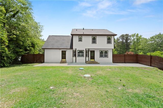 1020 Forest Park Lane, Suwanee, GA 30024