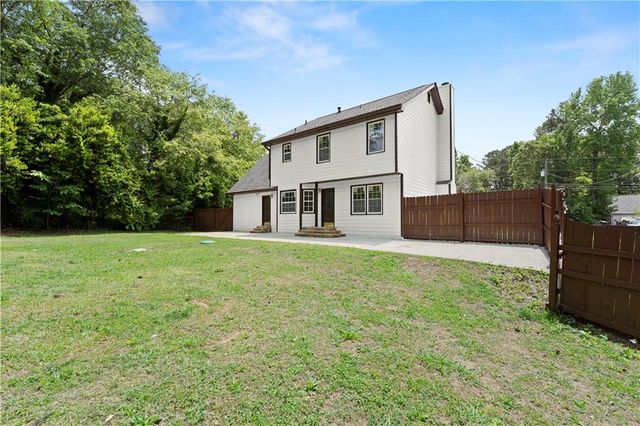 1020 Forest Park Lane, Suwanee, GA 30024