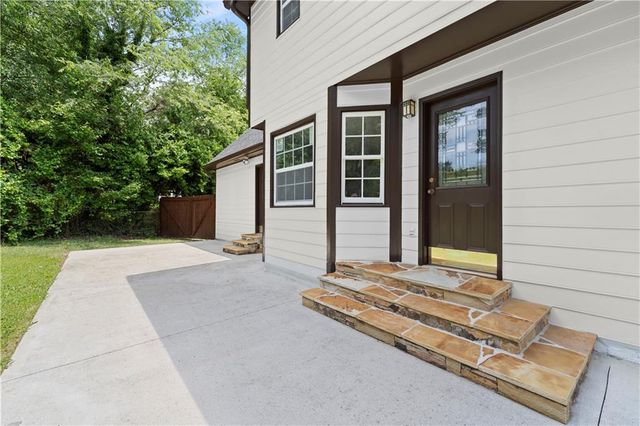 1020 Forest Park Lane, Suwanee, GA 30024