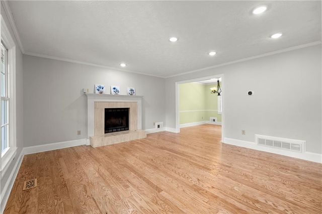 1020 Forest Park Lane, Suwanee, GA 30024